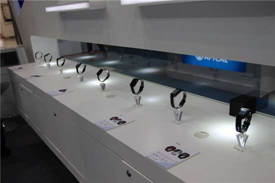 【聚焦】2014香港環(huán)球資源電子展tank007現(xiàn)場圖集